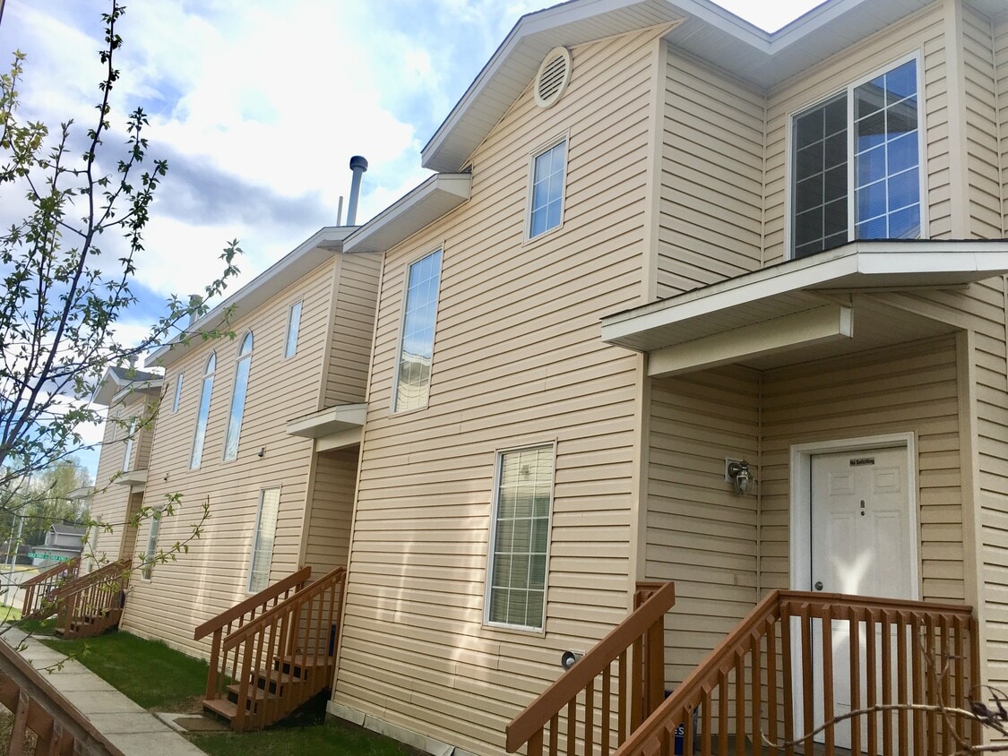 Gold Kings Unit D - 6903 Gold Kings Ave (Anchorage, AK)