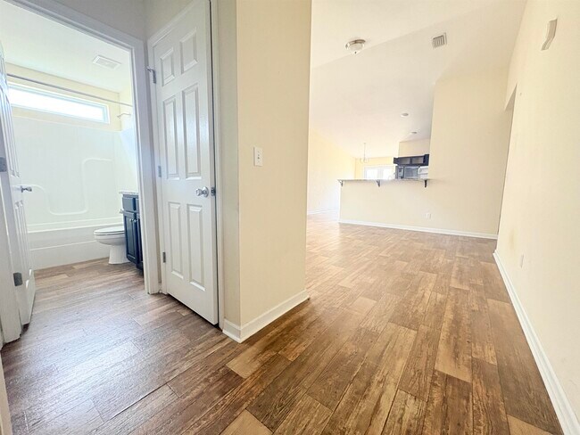 Building Photo - 6529 Rivers Bank Way