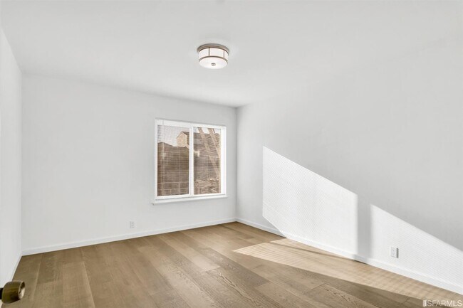 Foto del edificio - 1700 19th Ave