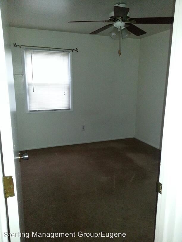 Building Photo - 2 br, 1 bath House - 850 W. 18th