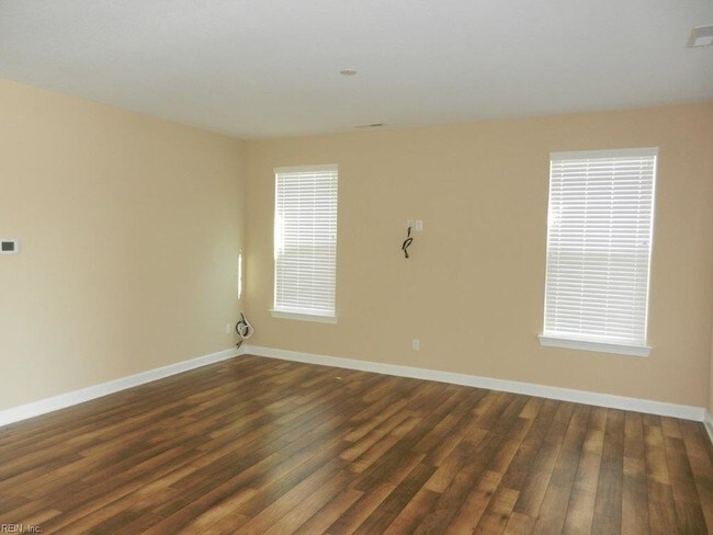 Building Photo - 108 Farrand Dr