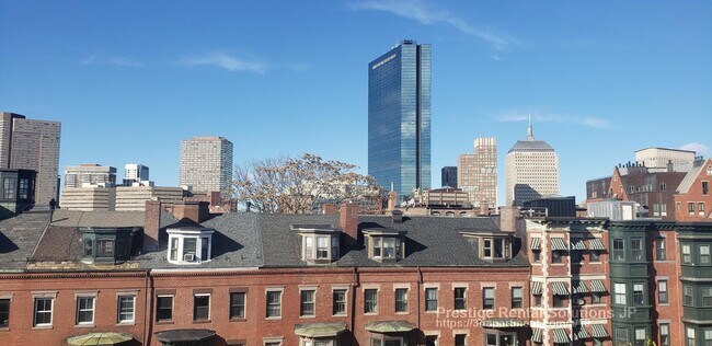 Building Photo - 586 Tremont St