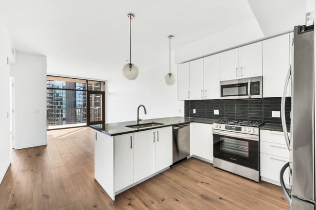 Photo - 1212 Demonbreun St Apartment