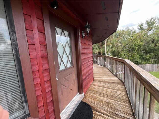 Foto del edificio - 6560 Timberlane Rd