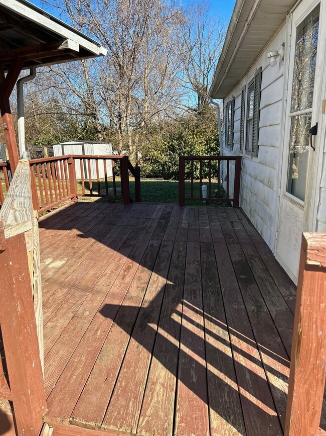 3446 Cummins Ferry Rd, Versailles, KY 40383 House Rental in