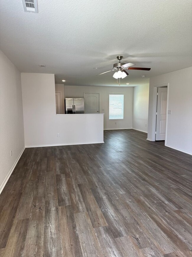 Foto del edificio - PRE-LEASING — Contemporary 3-Bedroom | 2-Bath Living in Cabot