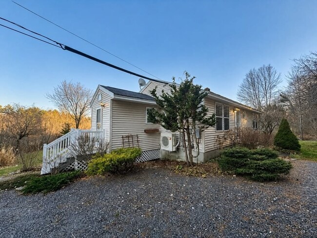Building Photo - 129 Lawrence Rd