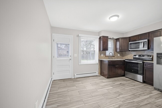 Building Photo - 51611 Mound Rd