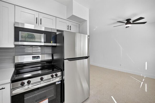 Foto del edificio - 1821 Middle River Dr