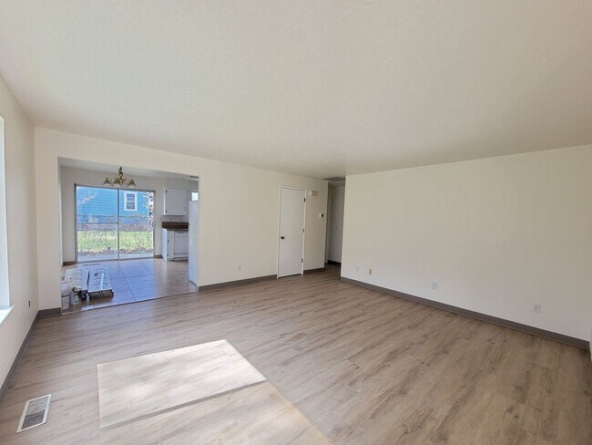 Foto del edificio - 1816 W 21st Ave