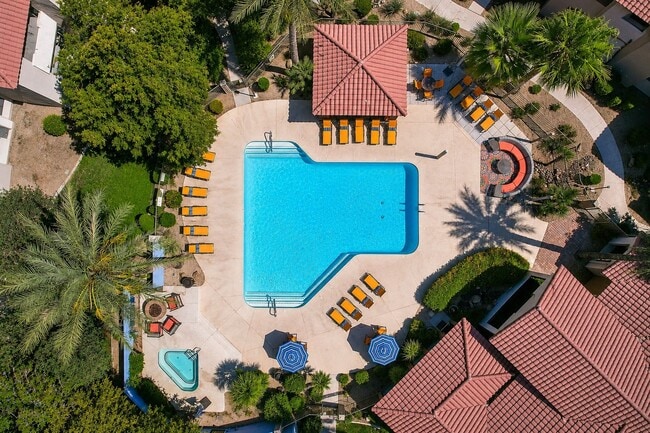 Building Photo - Scottsdale Highlands Apartments