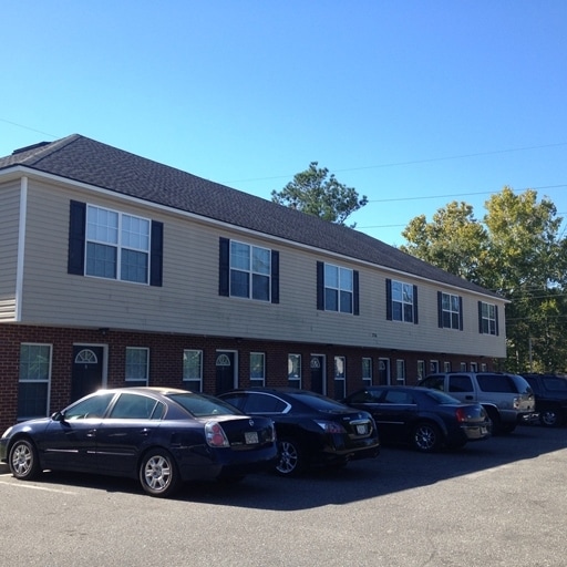 Primary Photo - Pine Ridge Condominiums
