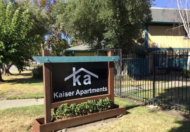 Building Photo - $2490 / 2 BEDROOM / 1 BATHROOM- HUGE REMODELED APARTMENT IN IRVINGTON AREA OF CENTRAL FREMONT