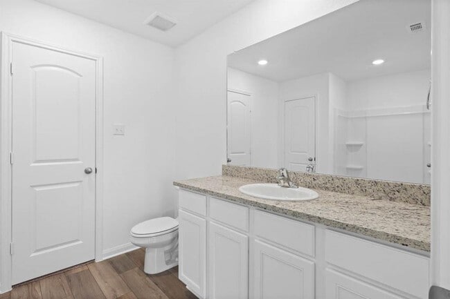 Building Photo - 125 Paradise Cyn Dr