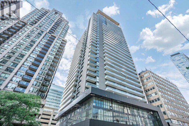 Building Photo - 770 Bay St.