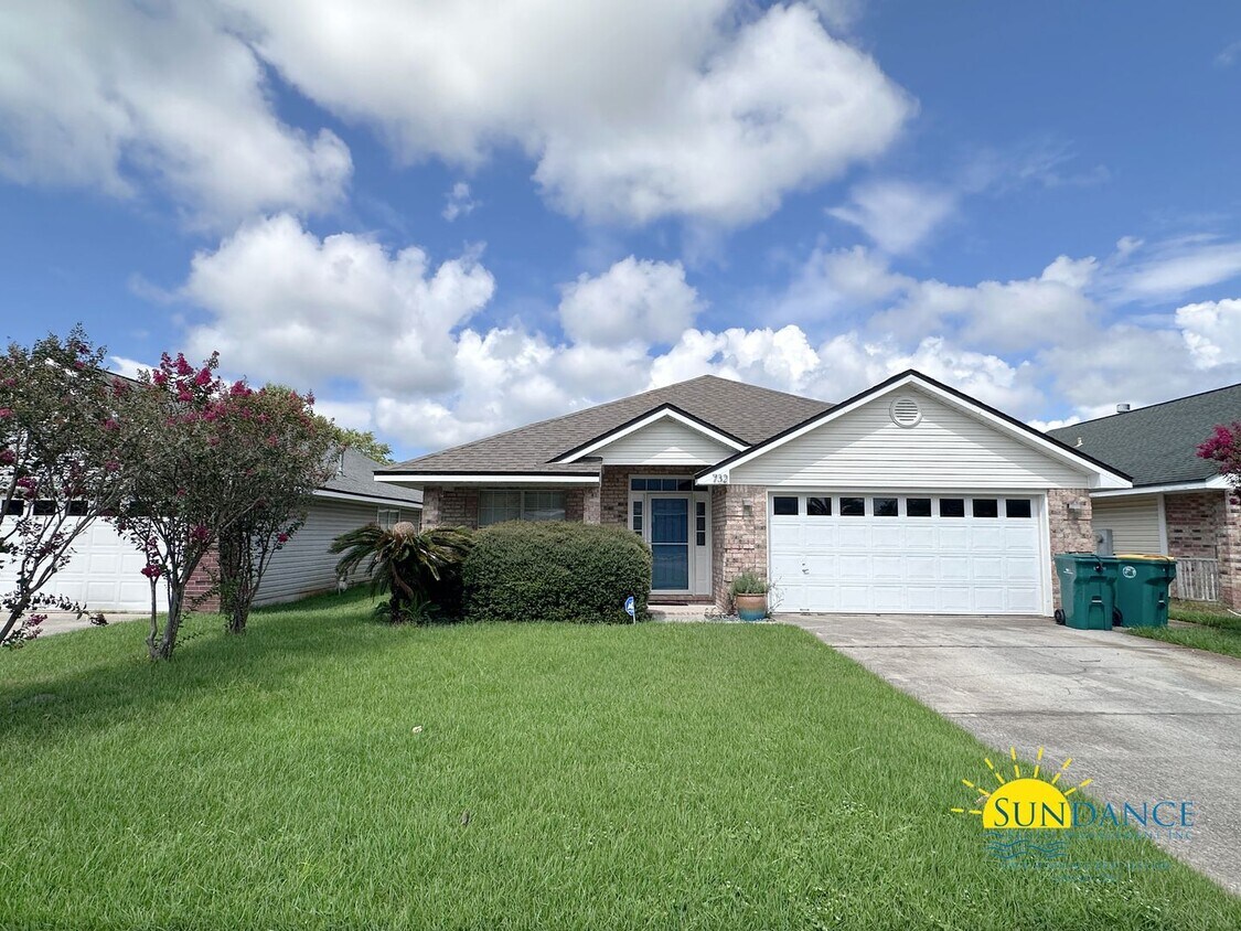 Foto principal - Beautiful 3-Bedroom Home in Fort Walton Be...