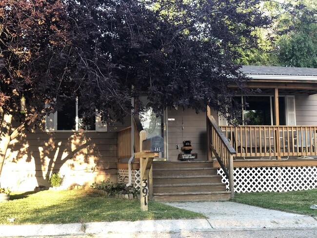 Building Photo - 391 N Bozeman Ave
