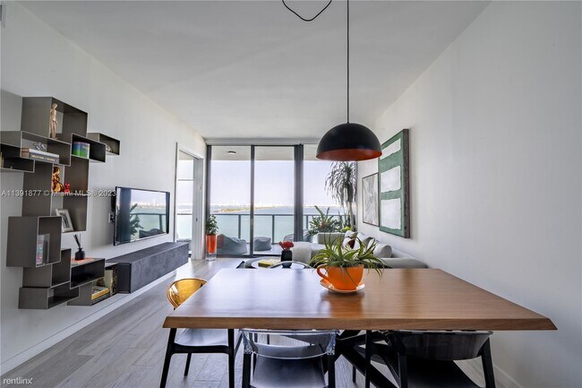 Foto del edificio - 2 br, 2 bath Condo - 480 NE 31st St Unit 1406