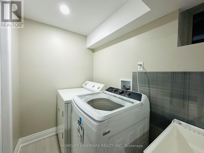 Building Photo - 38 Howarth Ave