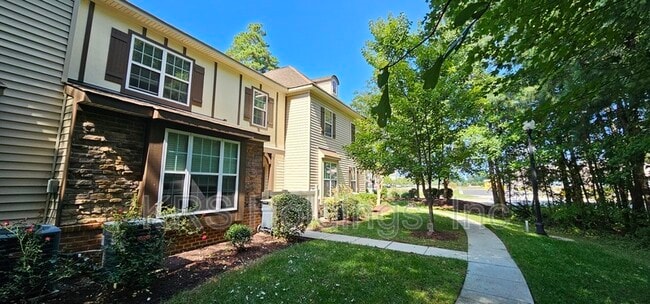 Building Photo - 107 Herons Cove