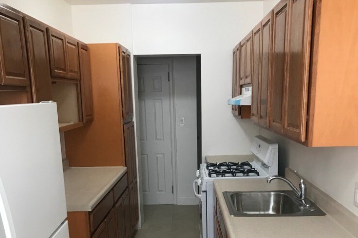 new kitchen - 853 Empire Blvd