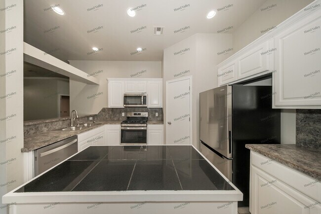 Building Photo - 3610 Kindle Ln