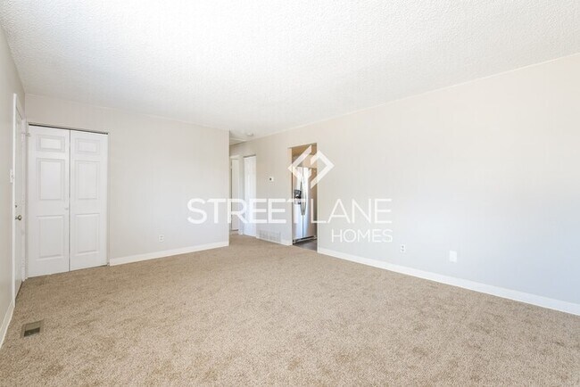 Building Photo - Charming 4 bedroom home in Denver!