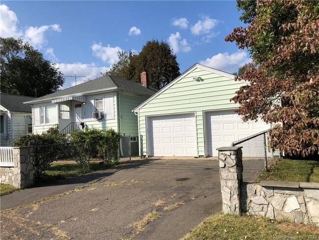Building Photo - 186 Marigold Ave