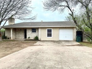 Building Photo - 110 Mariposa Dr