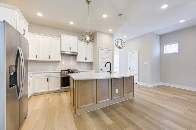 Foto del edificio - 18515 Parkland Row Dr