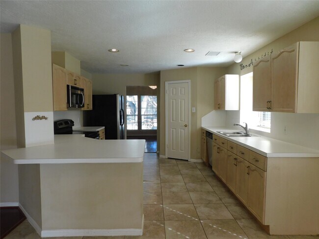 Building Photo - 122 High Meadows Dr