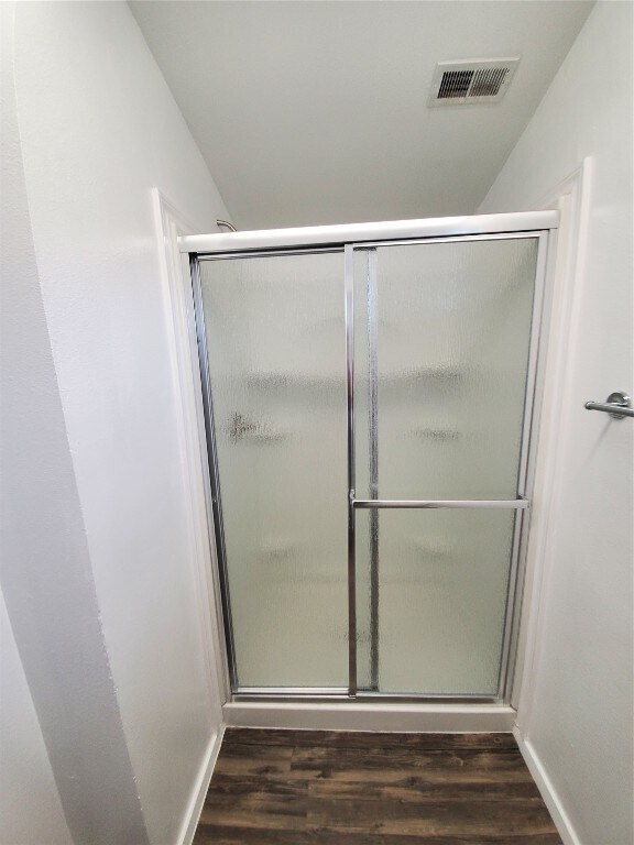 Building Photo - 322 Oakwood Loop