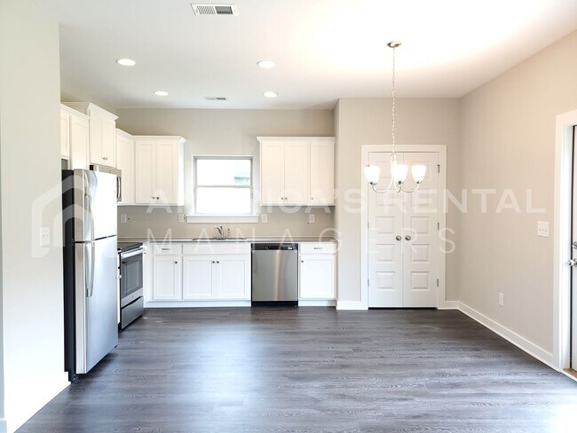 Foto del edificio - Home for Rent in Clanton, AL!  Available N...