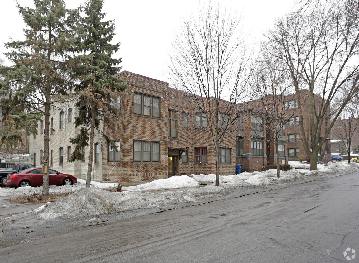 Building Photo - Cathedral Hill Apartments