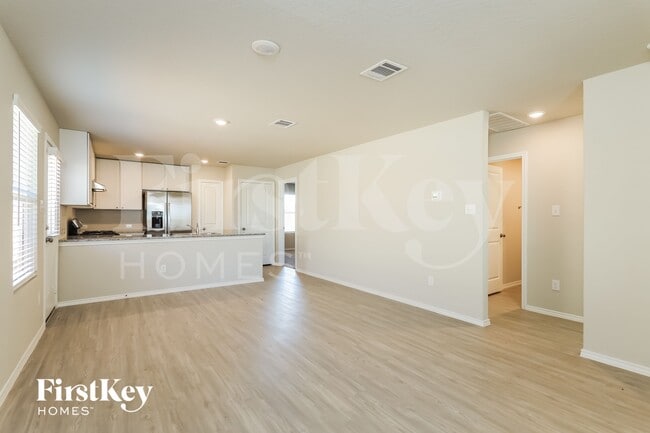 Building Photo - 10719 Prusiner Dr