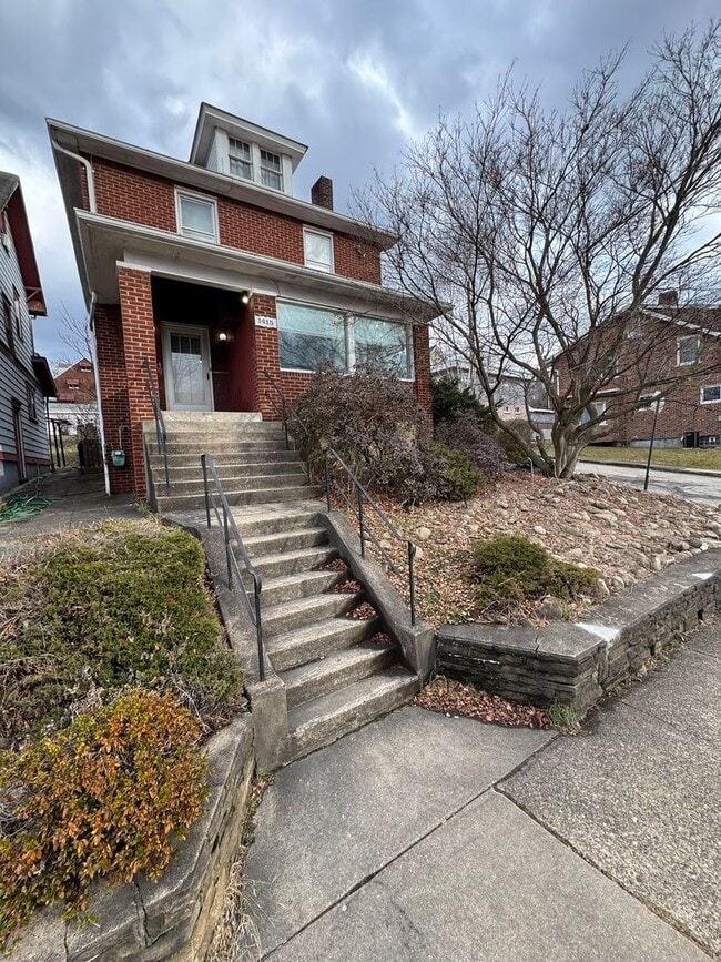 Building Photo - 1415 Freemont St