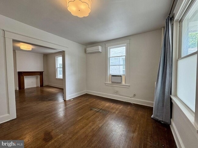 Foto del edificio - 608 Trail Ave