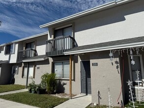 Building Photo - 2103 Wharf Ln