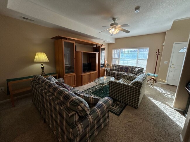 Building Photo - Fully Furnished 2 Bed, 2.5 Bath Fort Collins Townhome