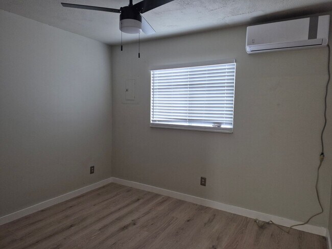 Foto del edificio - 1516 Lincoln Ave