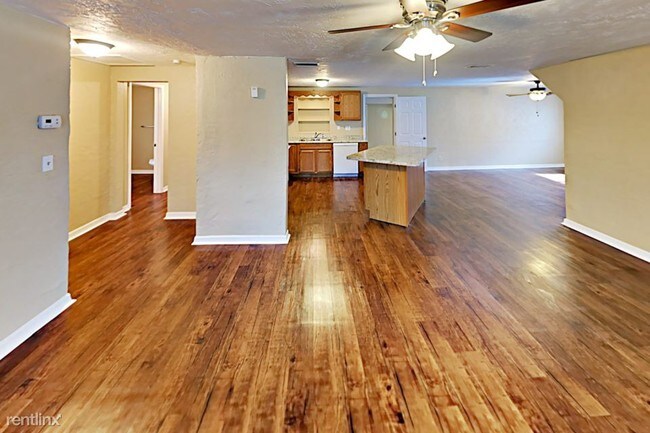 Building Photo - 10437 109th Way