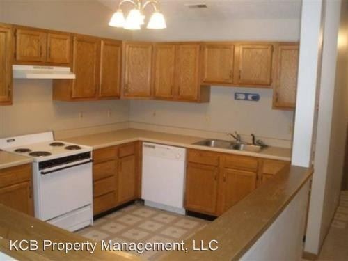 Foto del edificio - 2701 Plaza Ln