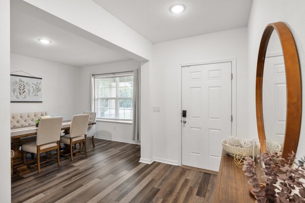 Building Photo - 14282 Coronado Dr