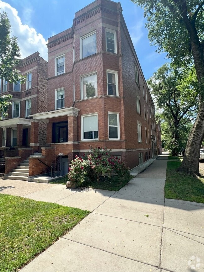 Building Photo - 1456 N Kedzie Ave