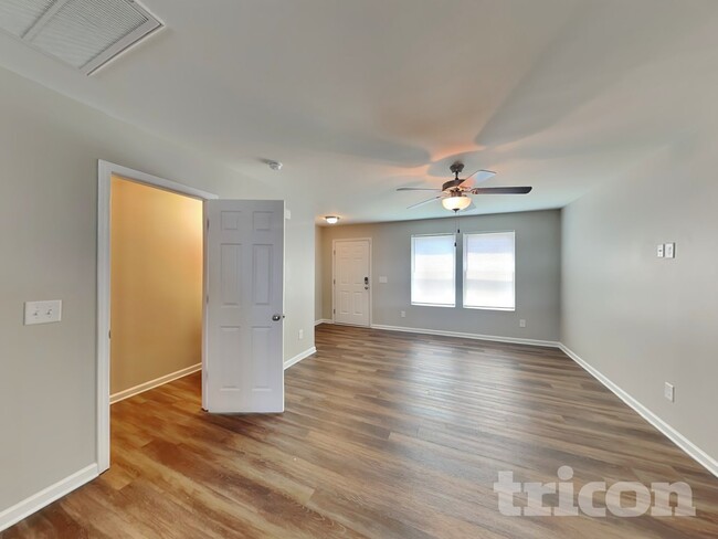 Foto del edificio - 4031 Kellybrook Dr