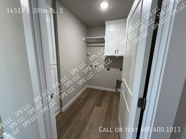 Foto del edificio - 14517 E 39th Pl S