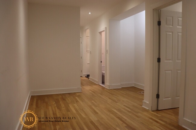Building Photo - 305 W 52nd St