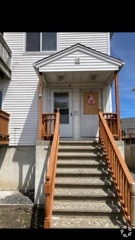 Building Photo - 73 Neponset St
