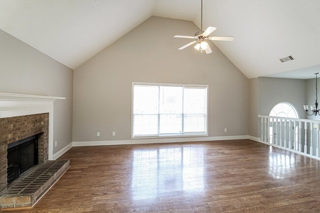 Foto del edificio - 248 Pebble Creek Dr