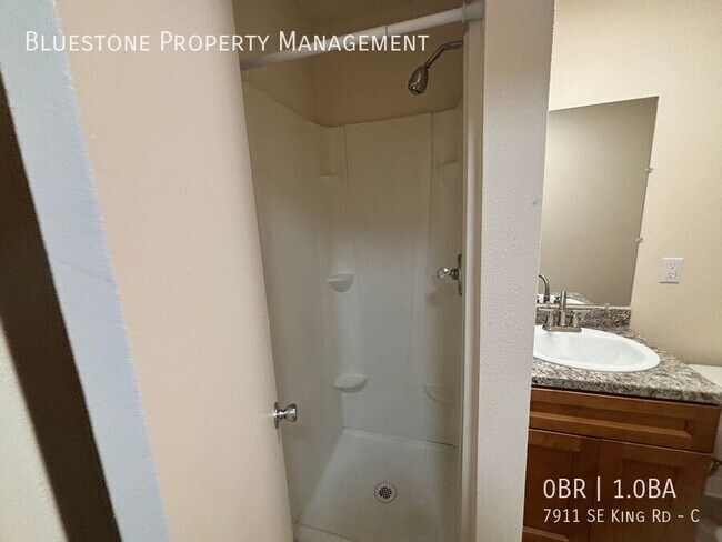 Foto del edificio - 7911 SE King Rd